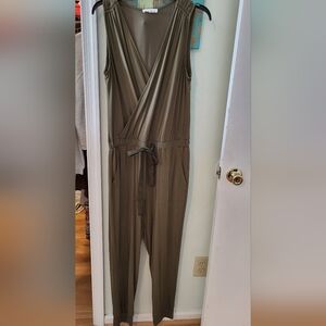 Heartloom Elegant Olive Green Jumpsuit